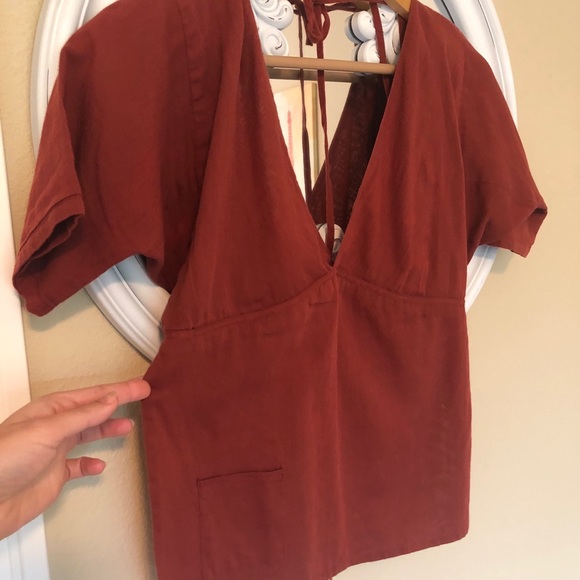 Loop charmant brick backless linen top - Picture 1 of 9